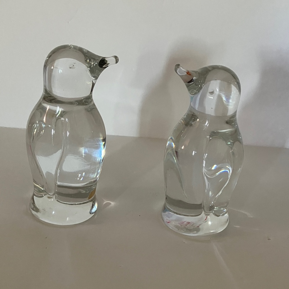 Solid Crystal Pair of Penguins Figurines 5”